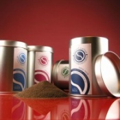 Instant coffee can, 150g of Coffee (Advocat, Amaretto, Chocolate, Irish Whisky, Vanilla French, Paris by night)